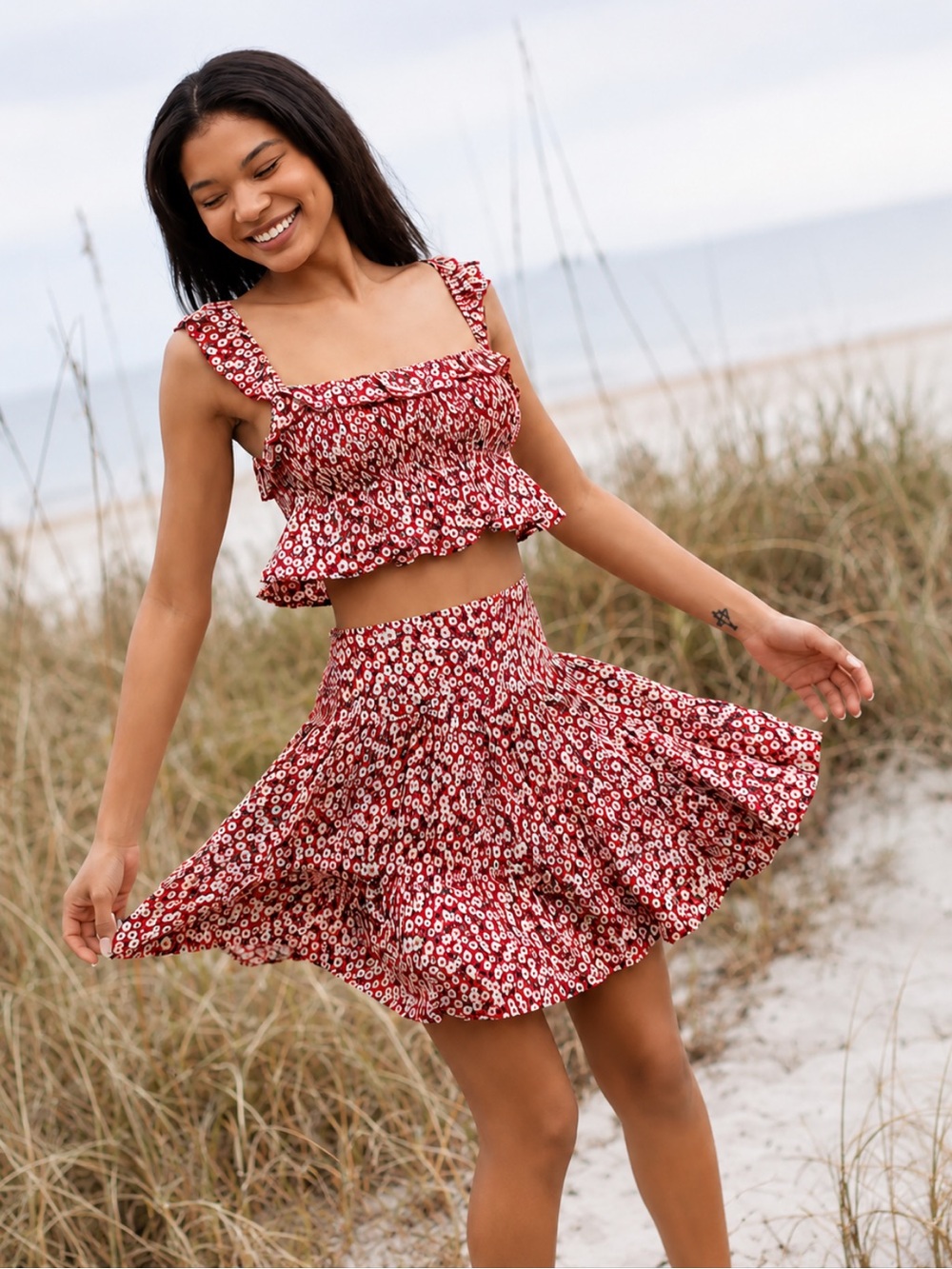 NATURAL LIFE Red Floral Two-Piece Megan Ruffle Crop & Susie Skirt Set Size XS/S